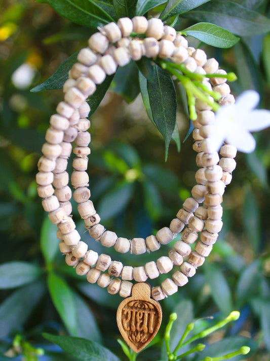 How to Remove Tulsi Mala with Respect and Clarity
