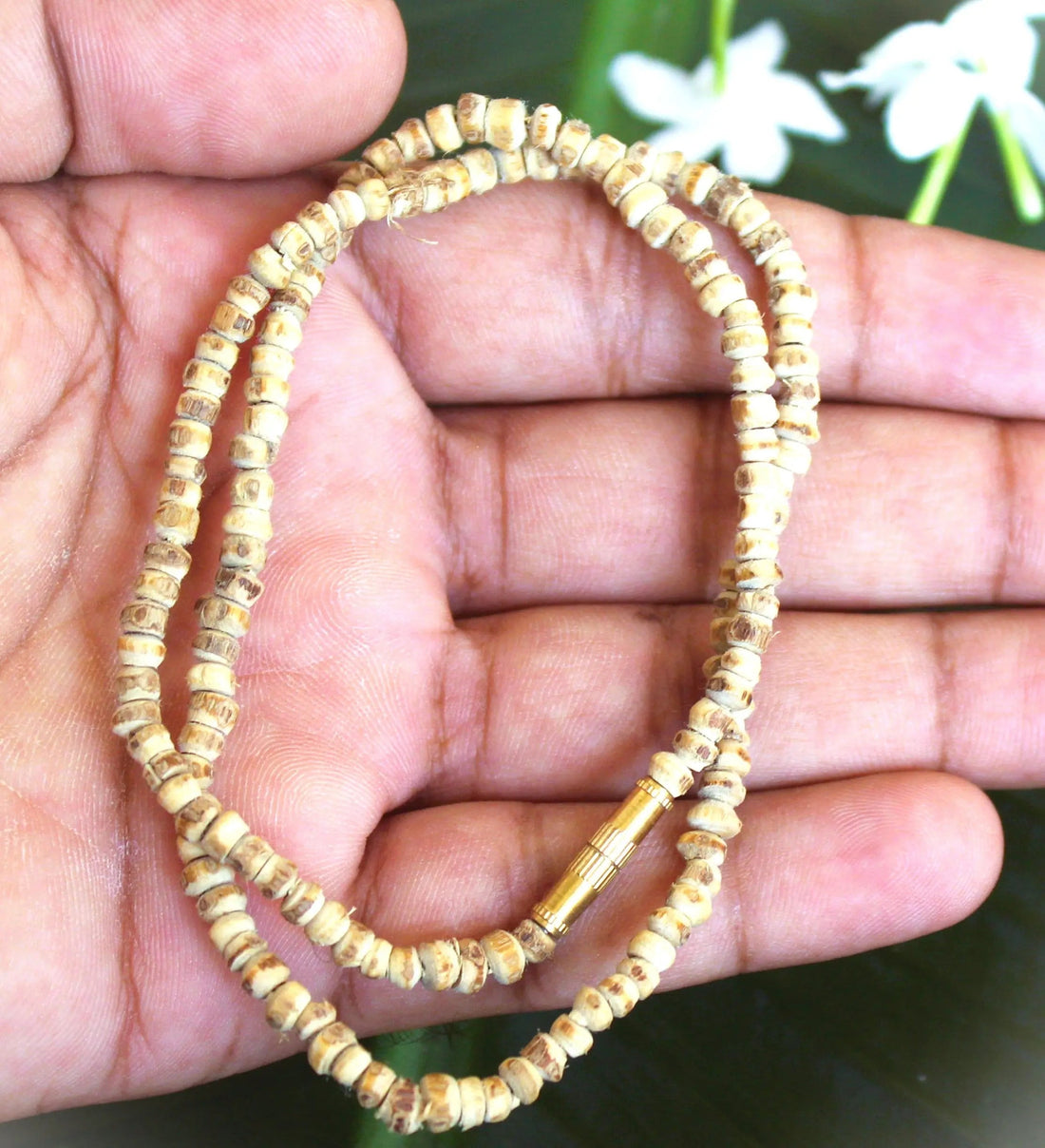 Tulsi Mala as a Spiritual Gift: Meaningful Occasions to Gift Tulsi Malas