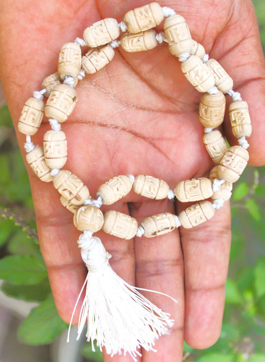 Top 7 Benefits of Tulsi Mala for Women