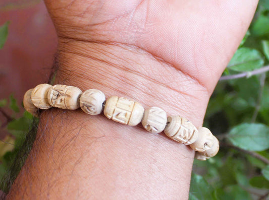 Benefits of Wearing Tulsi Mala on Wrist for Spiritual Energy